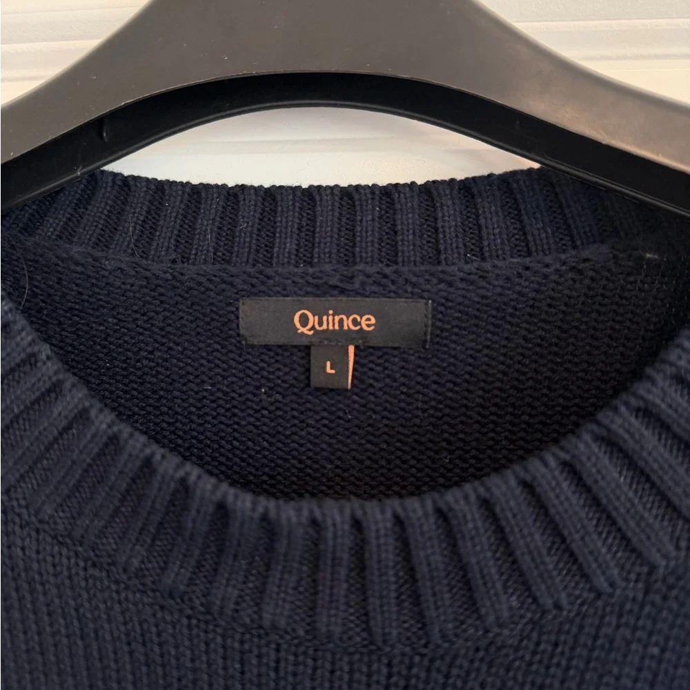 Quince 100% Organic Cotton Boyfriend Crew
Sweater in Navy size Large - Picture 10 of 14